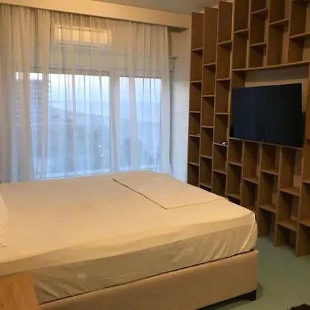 White Tower 608 Apart Otel 4*